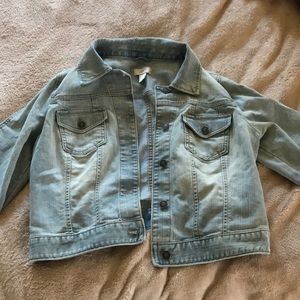 Women’s Medium Cropped sleeve Jean Jacket